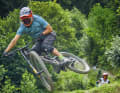 Gute Mischung: Das Demo ist schnell, liebt Jumps, klebt am Boden und feuert sich auch raus – so muss ein Bigbike sein.