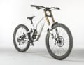 Wuchtbrumme: Mit 18,2 Kilo (Topmodell!) ist das Supreme DH mit Abstand das schwerste Rad im Test.