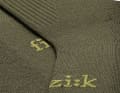 Und am Bein die klassische Rip-Struktur von Tennissocken.