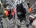 An den Achsaufnahmen links und rechts sitzen die MonkeyLink-Twin Lights.