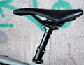 Die Dropper Seat Post ist vom Lenker aus höhenverstellbar und sorgt auch auf schlechtem Terrain für Komfort: