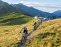 Vom Flachland bis aufs Dach der Welt werden MTB-Marathons ausgetragen. Hier schinden sich die Teilnehmer des Grand Raid BCVS über 5025 Höhenmeter durchs Alpenpanorama.