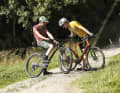 Gravelbikes und Hardtails haben viele Gemeinsamkeiten aber eben so viele Unterschiede. Die BIKE-Redaktion diskutiert über Vor- und Nachteile beider Konzepte.