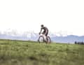 Mit dem Gravelbike über die Alpen: Das Gravel-Peaks erfüllt Bikern ihre schönsten Träume.