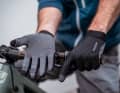 Ein guter Fahrradhandschuh ist essentiell für Grip und Sicherheit auf dem Trail. Wir zeigen, worauf es beim Kauf ankommt und ahben sieben aktuelle Modelle getestet