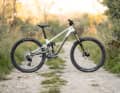 Alle Eckdaten zum Norco Sight C1: 15,7 kg / 160/150 mm / 29" / 8499 Euro / Carbon