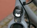 Zuverlässige Technik: die Busch & Müller-Frontleuchte IQ-XS am Ampler.