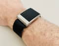 Mit dem Whoop MG (Foto) und Whoop 5.0 präsentiert das US-Unternehmen zwei neue Fitnesstracker.
