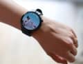 Schmusekater Felix gibt Auskunft über das emotionale Wohlbefinden des Trägers. Die Huawei Watch 5 bietet eine unfassbar große Auswahl an Watchfaces - von seriös bis kitschig.