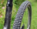 Das ausgeklügelte Profil des Continental Magnotal soll geringen Rollwiderstand mit viel Grip vereinen.