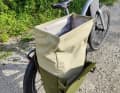 Dafür bietet der Innenraum der Bike-Tasche sehr viel Platz für Gepäck.