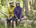 Regenschutz für Bikerinnen und Biker: Ion schickt mit der Bike Jacke Shelter Lite 2.5L eine Unisex-Modell ins Rennen