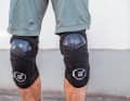 Der Amplifi Havok ist schon länger auf dem Markt und lässt sich per Zipper öffnen