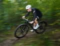 Das 32 Zoll Mountainbike von Bike Ahead ist nicht nur eine Studie, sondern soll auf dem Trail zeigen, wo die Vorteile des neuen Laufradstandards liegen.
