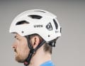 Mit seiner hochwertigen Verarbeitung, Reflexelementen in den Gurten und auf der Helmschale sowie einer clevernen Verschlusslösung kann der Uvex City Stride Mips Hiplock punkten