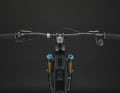 Im Oberrohr des Alu-Rahmens sitzt das Touch-Display von DJI.