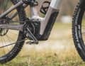 Der Smart System Akku sitzt beim Jam² tief im Bike. Leider setzt dadurch der Rahmen leicht auf Stufen auf.