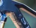 Der Shimano-Akku mit 500 Wattstunden ist mit einem Schloß gesichert und kann schnell und einfach nach vorne herausgeklappt werden.