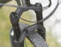 Durch die unterdämpfte Federgabel lässt das günstige Giant Hardtail leider viele Punkte liegen.