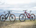 KTM Macina Scarp SX Prime und Fantic DC 1.4 Rampage Race. Zwei Light-E-MTBs mit 140 mm zwischen Race und Tour.