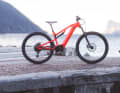 Sieht so ein E-Mountainbike für unter 3000 Euro aus? In diesem Falle ja! Doch das Rockrider mit seiner schicken Silhouette ist in dieser Preisklasse eine absolute Ausnahme.