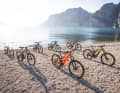 Viel und wenig Federweg, hohe und niedrige Motorpower, Einsteigerbikes und richtig günstige Modelle: Welche Bikes aus allen Kategorien konnten uns im Test 2024 besonders überzeugen?