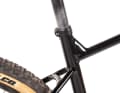 Die Sattelstütze lässt sich für lange  Abfahrten leider nur via Inbus versenken. Sobald Hersteller keine Vario-Sattelstütze spezifizieren, würden wir uns an jedem Bike einen Schmellspanner an der Sattelklemme wünschen.