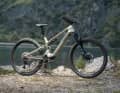 Canyon Neuron:On Fly CF 8 // Bosch Performance Line SX // 400 Wh, fest verbaut // 140 mm // 29 Zoll // 19,6 kg / 5599 Euro