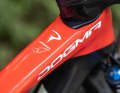 Pinarello Dogma: Mit mehr Prestige lässt sich das erste Hardtail von Pinarello kaum aufladen.