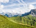 Was für ein Bilderbuch-Start mit Blick auf die Sella-Gruppe.