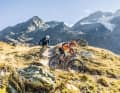 Wer sich den Einstieg zum Trail noch mit reiner Muskelkraft erarbeitet, ist mit einem Trailbike bestens bedient.