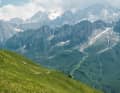 Angesichts dieses Bergpanoramas kann man schon mal demütig werden: Trotz kleiner Motivationslöcher hielt das Team Diasporal Alpen Challenge bis zum Ende das Tempo hoch.