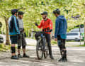 Wie groß ist der Mehrwert von ABS am E-Bike in der Praxis? Gemeinsam mit Testredakteur Adrian Kaether konnten sich die Lesertester bei unserem Trailcamp ihre eigene Meinung bilden.