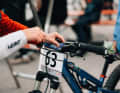 Startnummer ans Bike = Racing im Blut.
