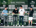 Schneid durch, Linda! Das 6. BIKE Festival Saalfelden Leogang wurde am Freitag eröffnet und die Wettervorhersage lag falsch, glücklicherweise. Statt Regen gabs perfekte Bikepark-Temperaturen, bisschen Sonne und trockene Trails. Erst am Sonntag regnete es hin und wieder.