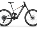 Ein echtes Einstiegs-Modell gibt es nicht. Das günstigste Neat ist das R, das für 7999 Euro mit Fox Federelementen aus der Performance-Reihe und mechanischer GX an den Start geht. Das Gewicht liegt bei 18,9 Kilogramm laut Herstellerangabe.