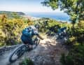 Der Armuin-Trail markiert standesgemäß das Finale der Monte-Karmo-Tour – mit Blick auf Pietra Ligure.