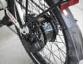 Mit über 550 Prozent Bandbreite bietet die 3x3 Getriebenabe eine bessere Übersetzung auf dem Niveau von Rohloff und Pinion.