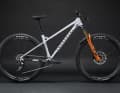 Das neue Hardtail von Commencal ist das Update des bekannten Meta HT - jetzt eben in der V3.