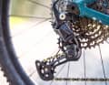 Auch bei der Schaltung wurde nicht gegeizt. Die Shimano Deore wechselt zuverlässig und schnell die Gänge