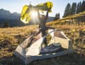 Wer auf großes Abenteuer geht will nicht schwer schleppen. Deshalb fällt das neue Bikepacking-Equipment von Nemo besonders leicht aus.