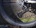 Das Directmount-Schaltwerk shiftet die Kette verlässlich und präzise über die Ritzel.