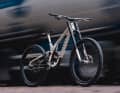 Natürlich verpasst Intend nicht die Chance den neuen Hover Opt. Dämpfer an einem Bike voller Intend-Produkte zu präsentieren.