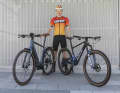 Mit oder ohne Motor? Unser Redakteur startet ein Experiment und tauscht Race-Mountainbike gegen E-Commuter.