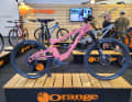 Unverkennbar ein Orange: das Switch 6 Enduro mit Eingelenker-Hinterbau.