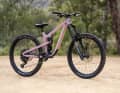 Fürs Freeride-Bike Propain Spindrift YTH werden mindestens 2899 Euro fällig.