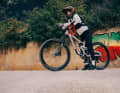 Junge Enduro-Piloten will Propain mit dem neuen Tyee YTH in Größe XS oder S perfekt ausstatten.