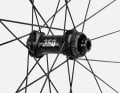 Die Laufräder sind mit DT Swiss 350 Spline Naben ausgestattet