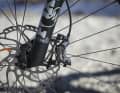 Nichts auszusetzen: Die Shimano XT Vierkolbenbremse verzögert zuverlässig.