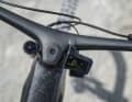 Bei den Topmodellen inklusive: Das leichte Canyon-Cockpit aus Carbon.